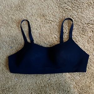 SMOOTHEZ by Arie Black Bralet. No wire. Size Large. Like new. Worn/washed once.